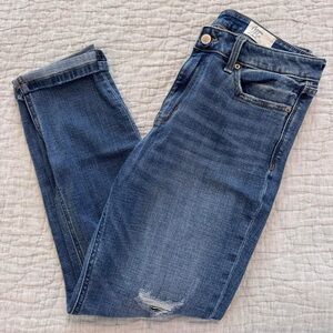 Cropped Distressed Jeans